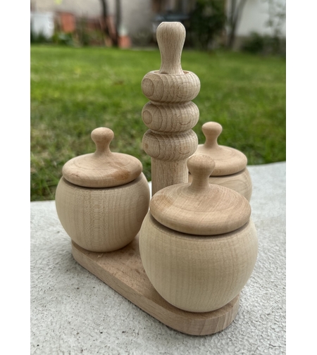 Тройна дървена солница