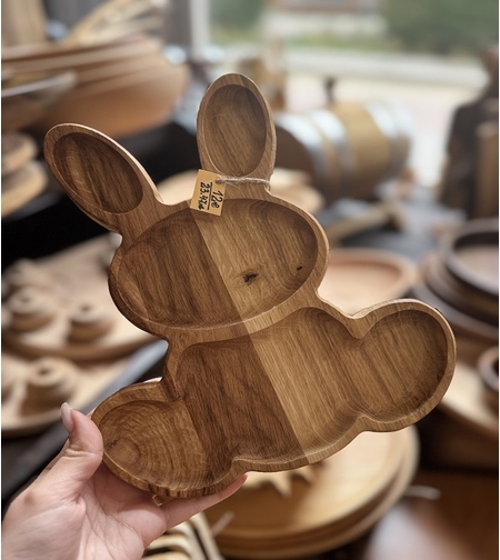 Дървена чинийка зайче с отделения