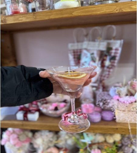 Ръчно изработена свещ