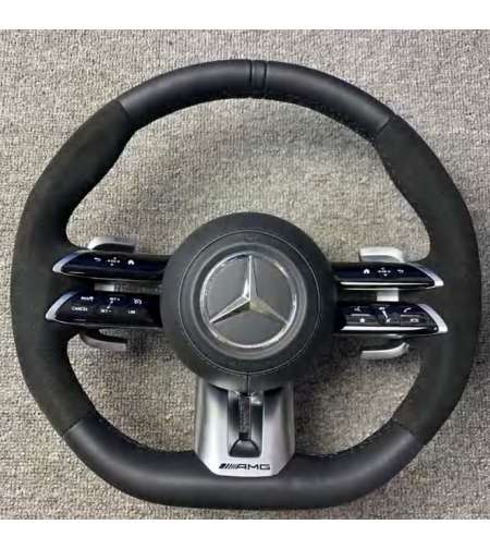 Mercedes AMG спортен волан – Alcantara & AMG дизайн (2020–2023)