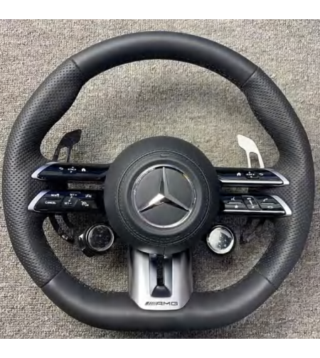 Mercedes-Benz AMG спортен волан – Перфорирана кожа с бутони и въртящи контролери