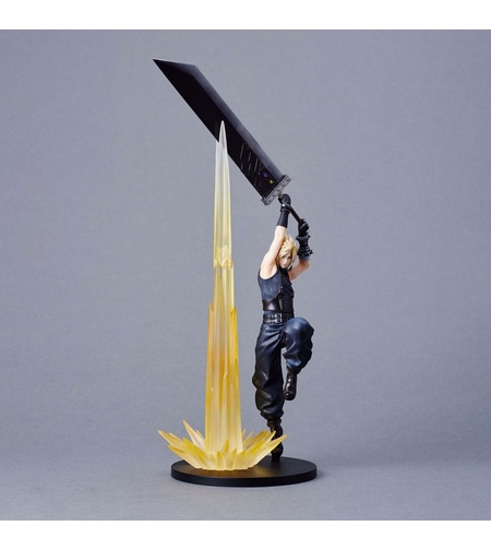 PRE-ORDER: Final Fantasy VII Rebirth - Cloud Strife Колекционерска Фигурка 30 см.