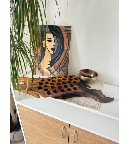 Дървена поставка 19 гнезда за етерични масла от акация