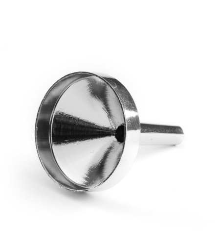 Метална фуния за преливане на масла