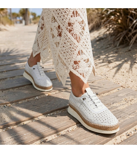 Дамски ежедневни обувки / естествена кожа /анатомична стелка /бяло /736