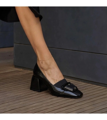 Ladies elegant shoes / genuine leather / patent leather / black /717-34