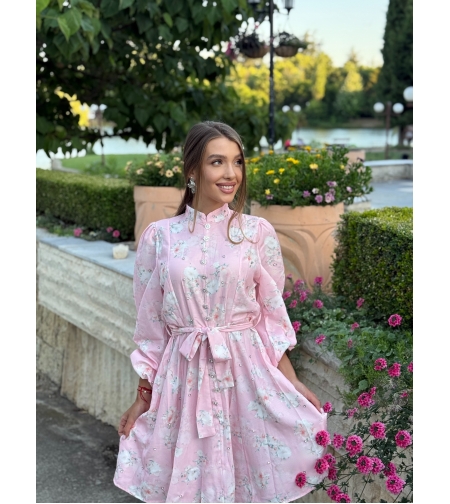 Флорална рокля в розово