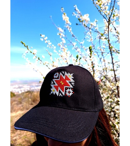 Шапка Канатица