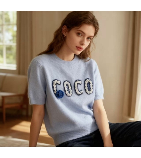 Пухена блузка с къс ръкав