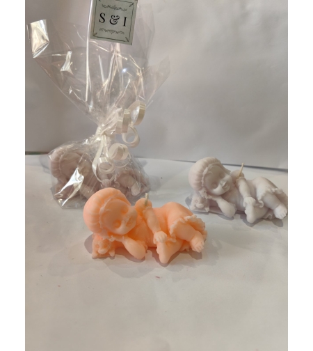 Бебе момиче