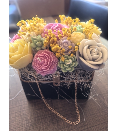 Букет в чантичка