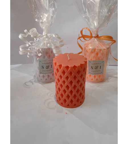 Цилиндър с изрязани ромбчета