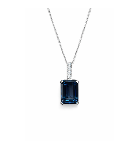 8.30 Necklace with diamonds and topaz