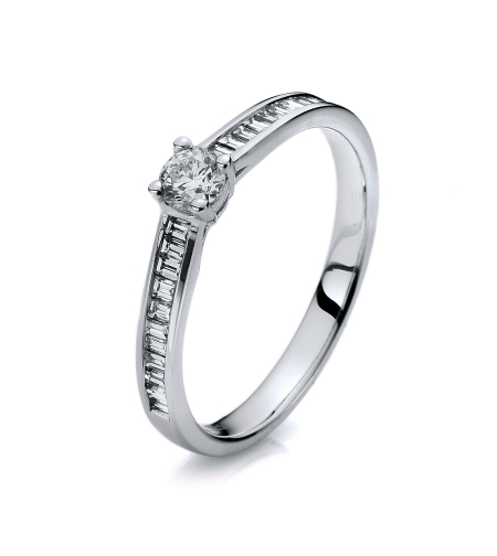 0.42 ct Brilliant and baguette cut diamond ring