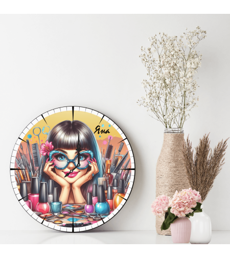 Персонализиран Стъклен часовник МАникюристка 2