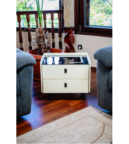 Смарт Шкаф LINEA - безжично зареждане, Bluetooth стерео тонколона 20W, USB-A & USB-C, LED осветление (Цвят:Бял)