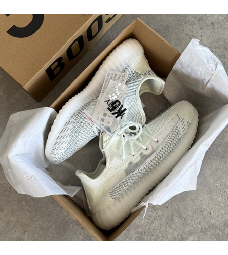 Yeezy Boost 350 V2 Cloud White