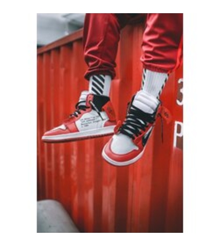 Off-White™ x Air Jordan 1 “Chicago”