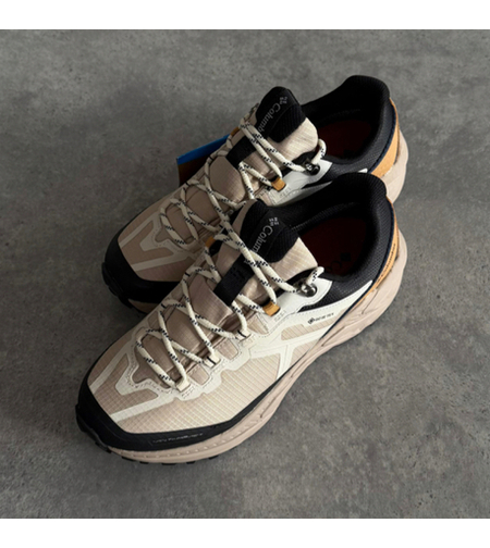 Columbia Outdoor Gore-Tex “Beige”