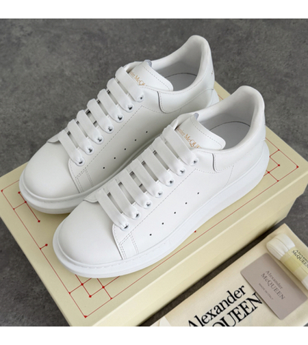 Mcqueen Premium “Men”