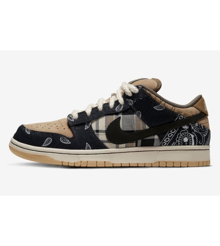 SB Dunk Low x Travis Scott