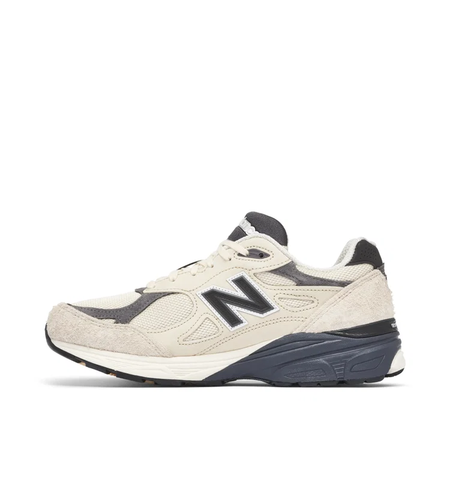 New Balance 990 v3  Moonbeam