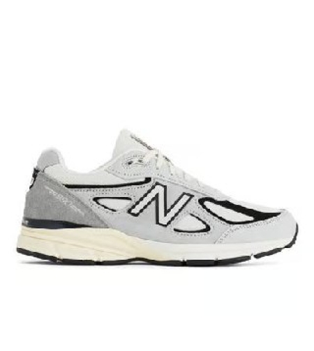 New Balance X Teddy Santis 990 v4