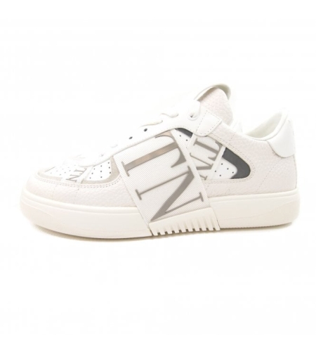 Valentino Garavani VL7N Signature Sneaker 2