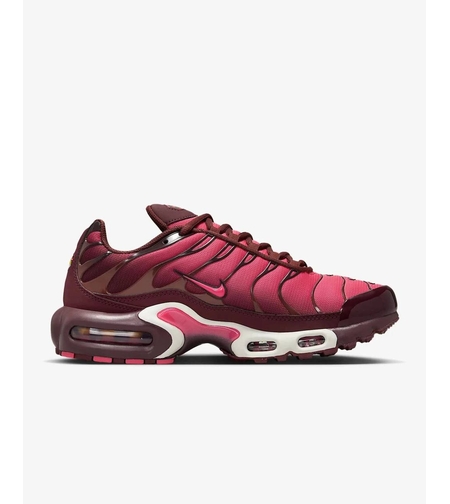 Nike Air Max Plus “Burgundy Crush”