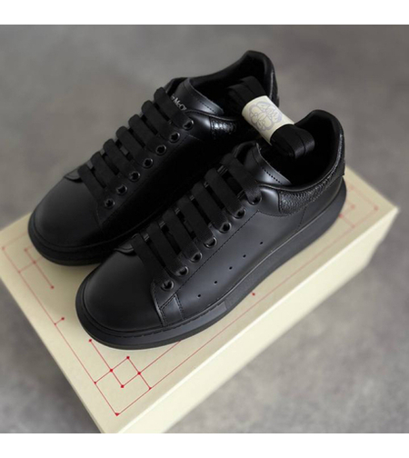 Mcqueen Premium “Men”