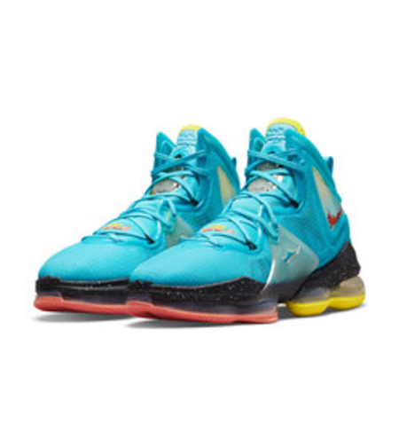NİKE LEBRON 19 'CHRISTMAS'
