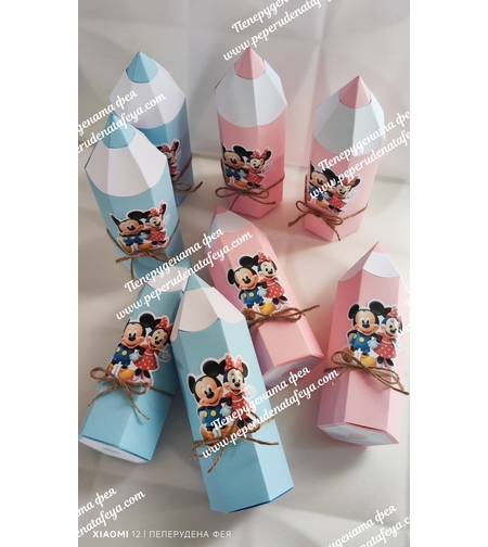 Картонен молив с Мики и Мини Маус