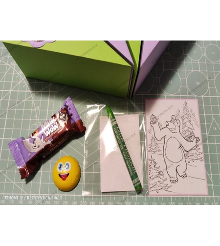 Вариант 4 - Рисунка с пастелче, Милк уоу и бонбон Усмивка