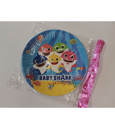 Парти чинийки ,  Baby Shark   / 10 бр в опаковка/ , 18.0см диаметър