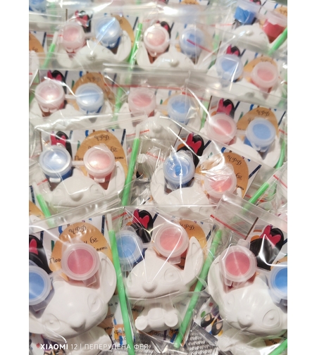 СТИЧ - 1бр.фигурка + 2бр.боички + 1бр. четка