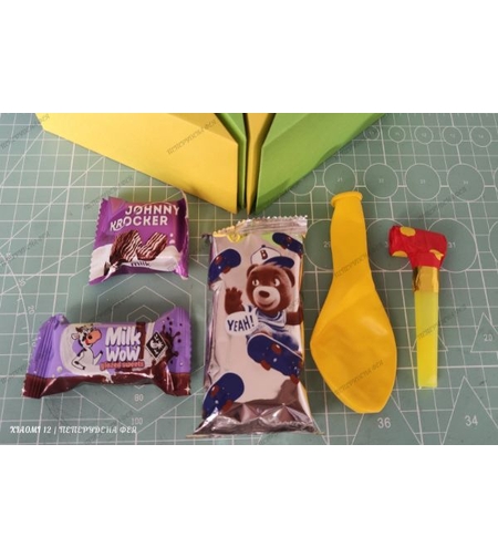 Вариант 10 - Милк уоу, Мини вафличка, Барни кексче, Балонче и Парти свирка