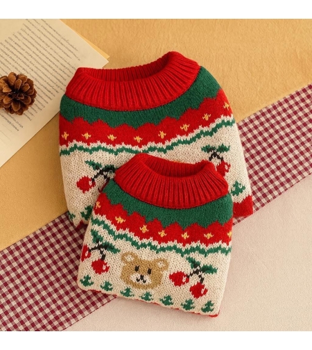 Коледен пуловер на мечета и черешки за кучета и котки