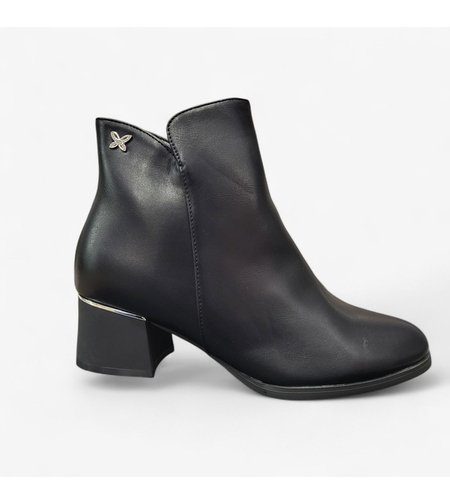 Дамски елегантни боти на ток в черно B4162-1 black