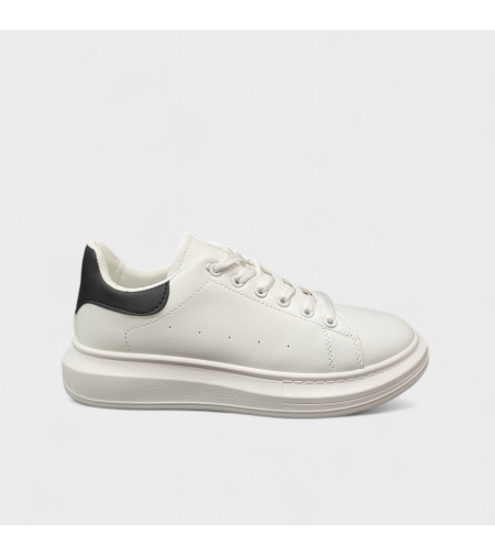 Мъжки бели кецове с равна подметка D-6 white/black