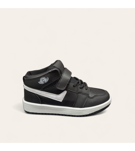 Детски високи кецове с лепенка 8070 black