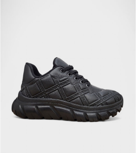 Дамски черни маратонки релефни елементи 890 black