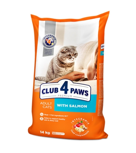 CLUB 4 PAWS ADULT SALMON Пълноценна, премиум храна за котки
