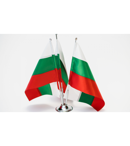 Настолни национални знамена  на България с 3 бр със стойка Хром