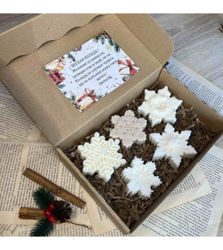 Коледна кутия снежинки 5 бр микс