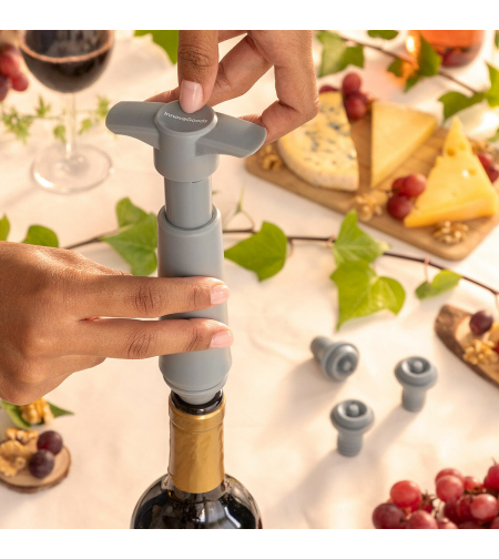 Вакуумна Помпа и Запушалки за Вино Winuum InnovaGoods (4 Тапи)