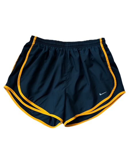 Къси спортни панталони NIKE