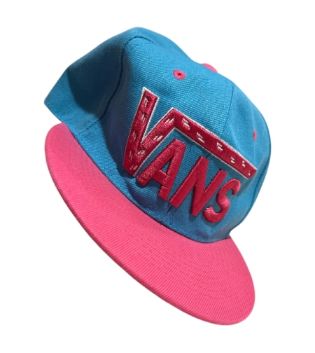 Шапка с козирка VANS
