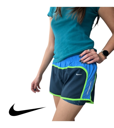 Дамски къси спортни панталони NIKE