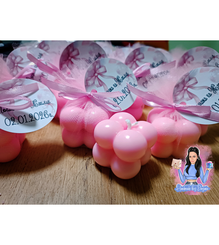 Подаръци за гости - бъбъл свещ в розово с опаковка и етикетче