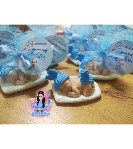 Подаръчета за гости - бебе с възглавничка